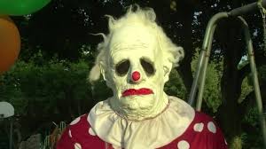 This Creepy 65 Year Old Clown Will Terrify Your Misbehaving Kid For Cash Creepy Clown Circus Music Creepy Circus