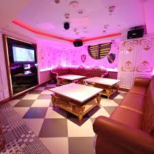 Reserve 11-15 Guest Large Karaoke Suite (Deposit) – KAMU Karaoke Booking