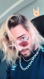 A wide variety of long hair bun options are available to you, such as virgin hair, material, and color type. Maluma Via Instagram Stories Long Hair Styles Men Long Hair Styles Mens Hairstyles
