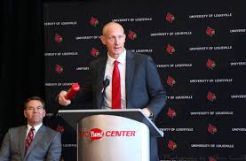 Gaudio bosh murabbiy etib tayinlandi wake forest demon deacons erkaklar basketboli jamoasi 2007 yil 8 avgustda. Chris Mack Officially Adds Dino Gaudio Luke Murray Mike Pegues To Basketball Staff The Crunch Zone