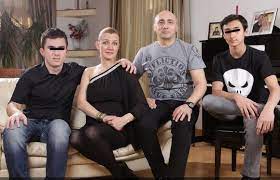 Marcel pavel are trei copii cu care are toate motivele să se mândrească. Marcel Pavel A Implinit 59 De Ani Ce SurprizÄƒ I Au FÄƒcut Copiii SÄƒi Click Mobile