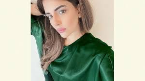 Aspiring Entrepreneur Ayesha Ziya Makes Her Mark in the Perfume Industry