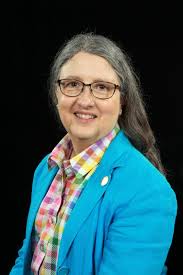 Debra Mattingly's Instagram, Twitter & Facebook