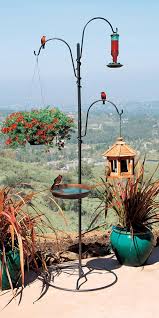 Plus, seven tips are provided to help you choose a feeder that actually attracts birds. Best Hummingbird Feeder For 2021 Hgtv