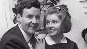 Richard Waring's Instagram, Twitter & Facebook