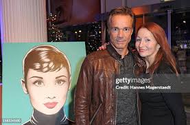 34 Photos & High Res Pictures