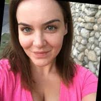 Janet Sisson's Instagram, Twitter & Facebook