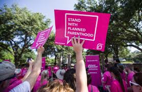 Yes, a medical bill is like anyother bill and it will drag down your credit score like if you didn't pay a credit card or auto loan. Let Texans On Medicaid Get Birth Control At Planned Parenthood