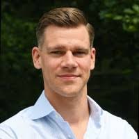 Joey Freitas's Instagram, Twitter & Facebook