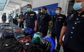 Coffee shop dengan konsep semi coworking, kebanyakan yang datang untuk bekerja atau meeting. Freemalaysiatoday