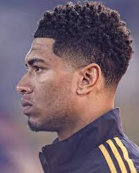 64'| Another one, Ademola Ajibola paves away for Stain Patrick Ademola has  been substituted,that looks like a muscle cramps. Still down by a goal to  nil. #Creck_Hardware