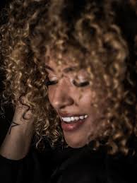 CASTELLO, Sarah Branco