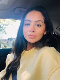 Hi Columbia!🍪🍁 I'm Melonie, the baker behind The Sugarholic Bakery. What  started as a creative outlet in recovery has grown into a passion  project—sharing small-batch cookies & desserts with big flavor and