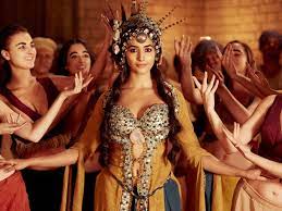 One particular storm sequence raises the entire film, its visual effects, pace and power evoking hollywood classics like the ten commandments. Mohenjo Daro Mohenjo Daro Cast Crew Mohenjo Daro Hindi Movie Cast And Crew Actor Actress Filmibeat