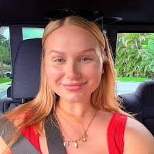 Madison🍸🌊✨🌺 (@madisonhanus1)