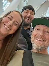 Amber Benavidez's Instagram, Twitter & Facebook