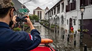 Berbagai faktor menjadi penyebab musibah banjir maupun rob di kota semarang. Zp7mql915lwshm