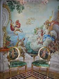 It contains a forecourt and house of assembly with frescoed walls depicting people and animals, as well as a torah shrine in the western wall facing jerusalem. Eye For Design Wall Painting Mural Classic Art