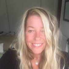 Sally Mohr (@SallyMohr2)