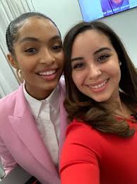 About — Mimi Gonzalez