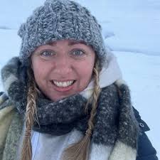 Kate Bromley (@kbromleywrites)