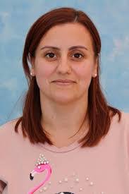 Denise Schoo's Instagram, Twitter & Facebook