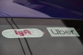 Both passengers and drivers use the lyft app, but the lyft app features change when you switch into driver mode. Ca Judge Rules Uber Lyft Likely Misclassifying Drivers New York Daily News