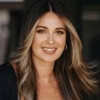 Annie Ludwig's Instagram, Twitter & Facebook