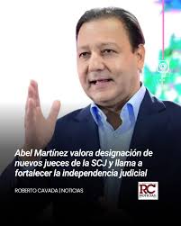 El presidente de Alianza País expresó que Luis Abinader se comprometió a  ejercer un gobierno honesto y lo menos que se debe hacer es tomarle la  palabra y mantener la vigilancia para