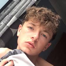 ethan huggins (@ethanhuggins5)