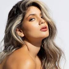 Laura Moncada (@lauramoncadac)