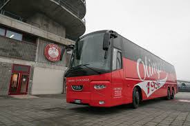Its colors are white and red, and the team is sometimes referred as scarpette rosse. Olimpia Milano Our New Bus Is On The Road Facebook