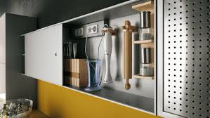 Armario color roble, 2 puertas correderas regulables, altillo y barra interior incluida de dormitorio. Sistemas De Apertura Para Muebles Altos Por Cual Decidirse Cocinas Con Estilo