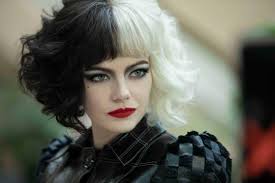 Emma Stone, mai vista così: capelli rossi e cattivissima in Crudelia - Amica