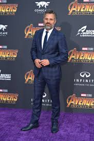 All The Best Looks From The Avengers Infinity War Premiere Mark Ruffalo Premiere Man Thing Marvel