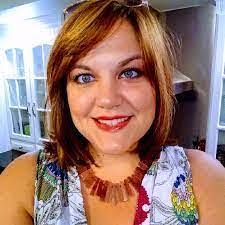 Sarina Harney's Instagram, Twitter & Facebook