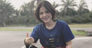 Nurul hidayah binti mohd azemi. Nurul Hidayah Mohd Amin Traiding