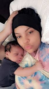 Kari Brock's Instagram, Twitter & Facebook