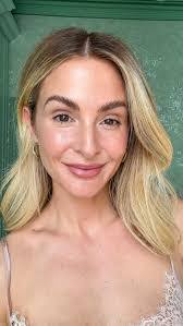 Rebecca Winfield's Instagram, Twitter & Facebook