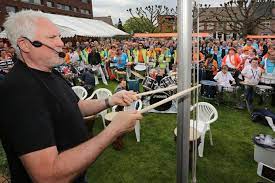 He is best known as the drummer of the dutch rock band, golden earring, a position he has held since 1970. Gratis Zak Frites Bij Opening Randweg Baarle Nassau Breda Bndestem Nl