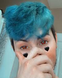 Kyle Twigg (@bleedingsauc) • Instagram photos and videos