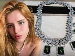 December 17, 2019july 18, 2020. Bella Thorne Drops Almost 100k For Thorn Y Cuban Necklace