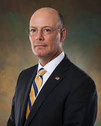 Douglas Hamlin's Instagram, Twitter & Facebook