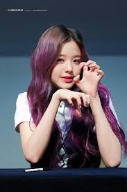 Izonejangwonyoungpics Jangwonyoungpics Jangwonyoung Wonyoungpics Wonyoung Izonepics Izone Credits To The Real Korean Hair Color Kpop Girls Pretty Edgy