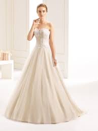 Vintage weiß ivory brautkleid hochzeitskleid umstandskleid standesamt kleid. Brautkleider Und Brautmode Sancarda Hochzeitsmode Coburg