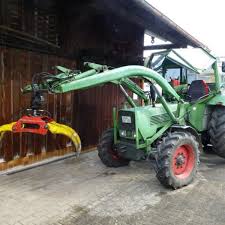 Unsere Maschine Des Tages Auf Technikboerse Com Ist Ein Fendt 108 S Mit Frontlader Das Sind Die Details Fendt Agrar Landwirtschaft
