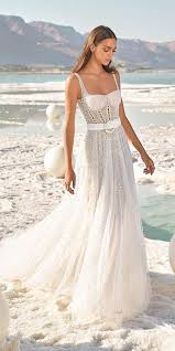 60 Trendy Wedding Dresses For 2020 2021 Wedding Dresses Guide Trendy Wedding Dresses Wedding Dress Guide Wedding Dresses