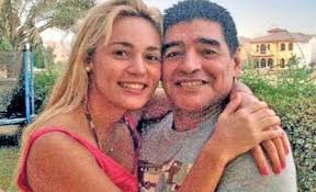 Diego Maradona S Public Affection For 30 Year Junior Girlfriend Rocio Oliva