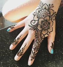 Contact mandhi design on messenger. 51 Simple Mehndi Designs For Kids