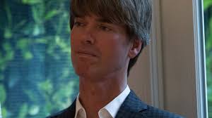 Meet Laura Ingraham's brother Curtis, who called Fox News host the ultimate  'hypocrite'